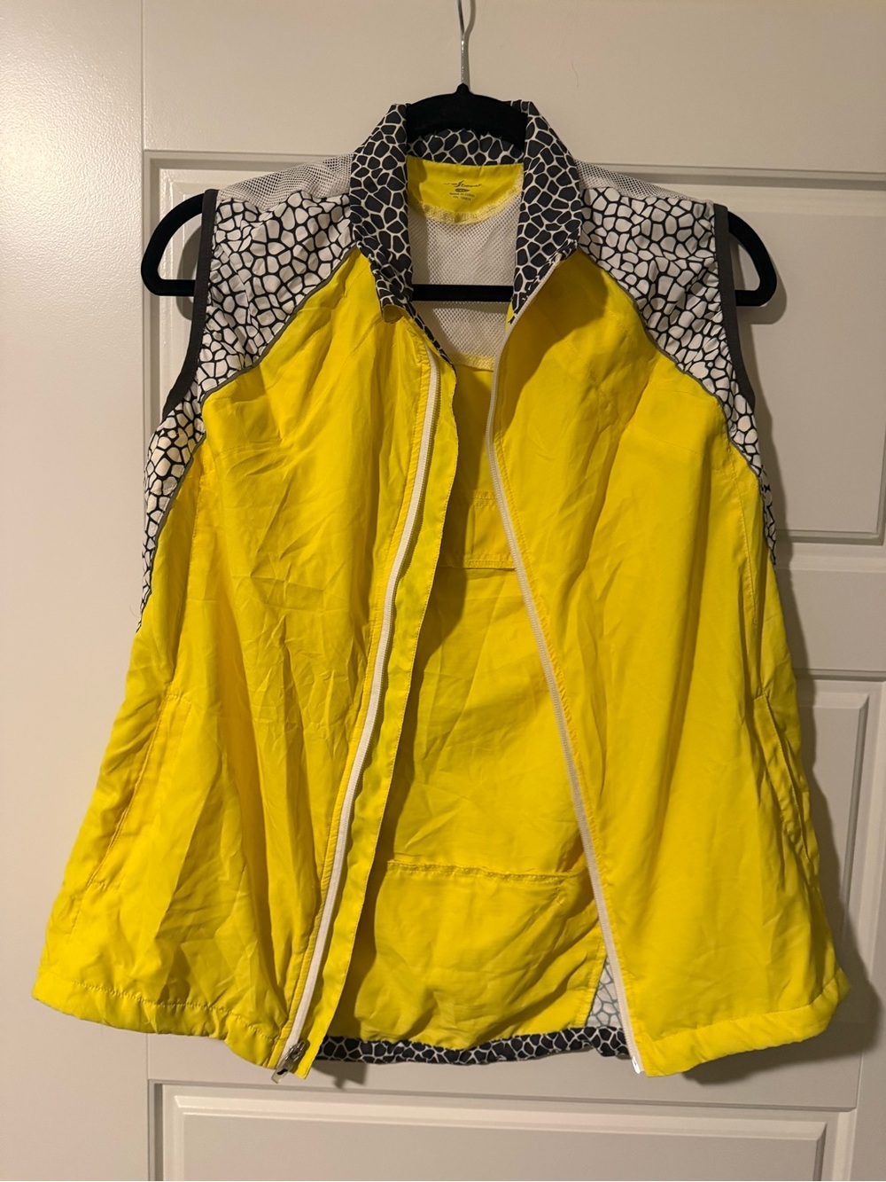 Shebeest Yellow Cycling Vest with Black & White Geo Trim